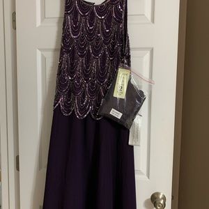 Long formal dress. Size 14.